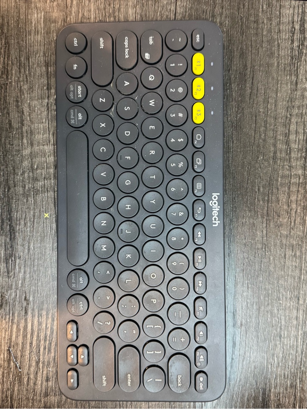 Logitech Black Wireless Keyboard with Yellow Function Key - Picture 2 of 9
